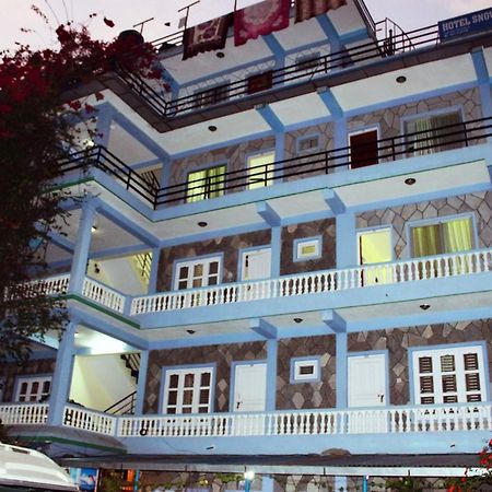 Hotel Snow Leopard Pokhara Esterno foto