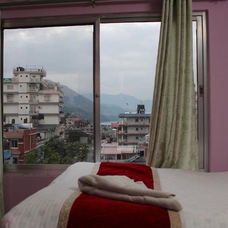 Hotel Snow Leopard Pokhara Esterno foto