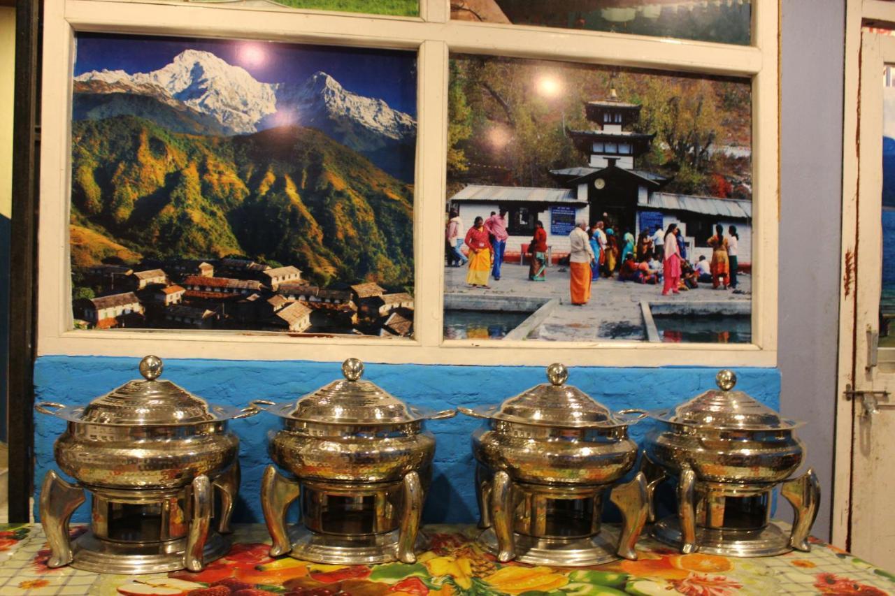 Hotel Snow Leopard Pokhara Esterno foto