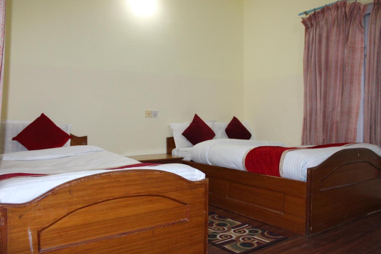 Hotel Snow Leopard Pokhara Esterno foto